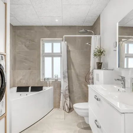 Josina - 1-8km From The Sea By Interhome