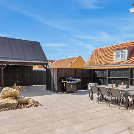 Josina - 1-8km From The Sea By Interhome